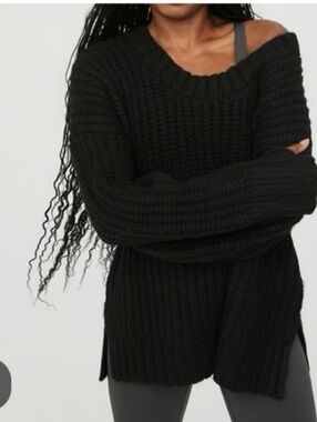 Black Chunky Knit Off-Shoulder Sweater Sz XS